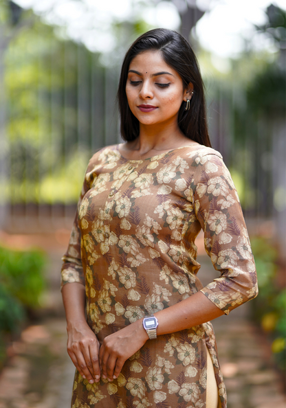 Elegant Gold