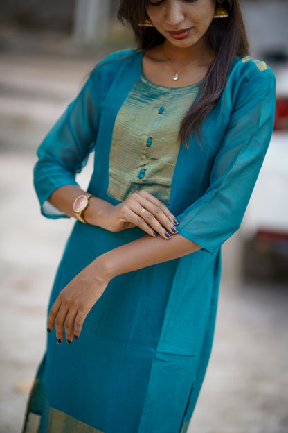 Elegant Green Kurti with Shimmer Embroidered Print