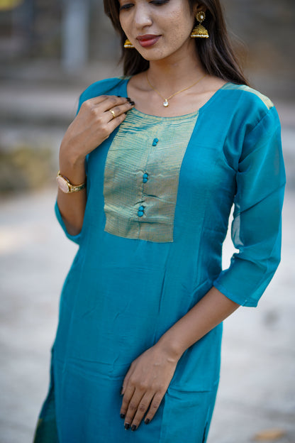 Elegant Green Kurti with Shimmer Embroidered Print