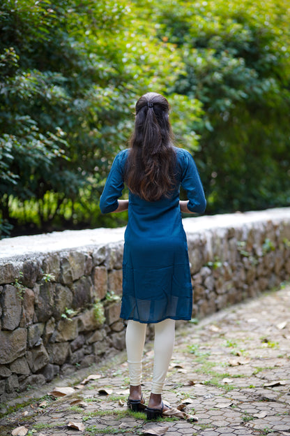 Elegant Green Floral Embroidered Kurti – Timeless Charm
